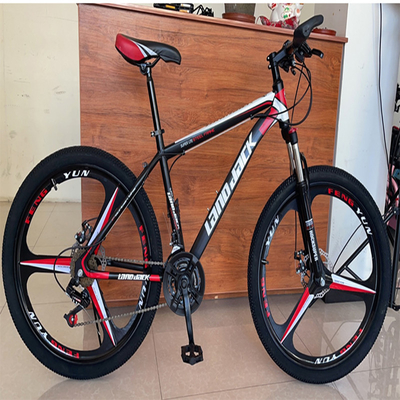 高炭素の鋼鉄マウンテン バイクに乗る道を離れて26&quot;