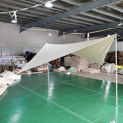 銀製の上塗を施してある生地の日曜日の避難所の陰の折りたたみRainproof防風